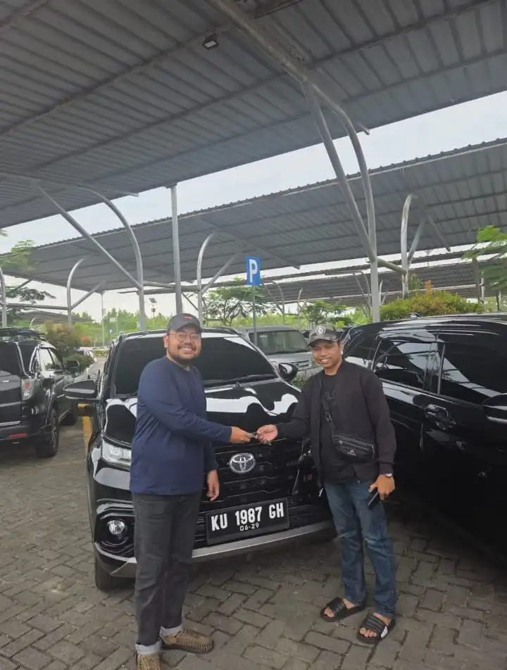 Momo Car 8 Serah terima lepas kunci tim momo rental dgn user Pelindo pusat